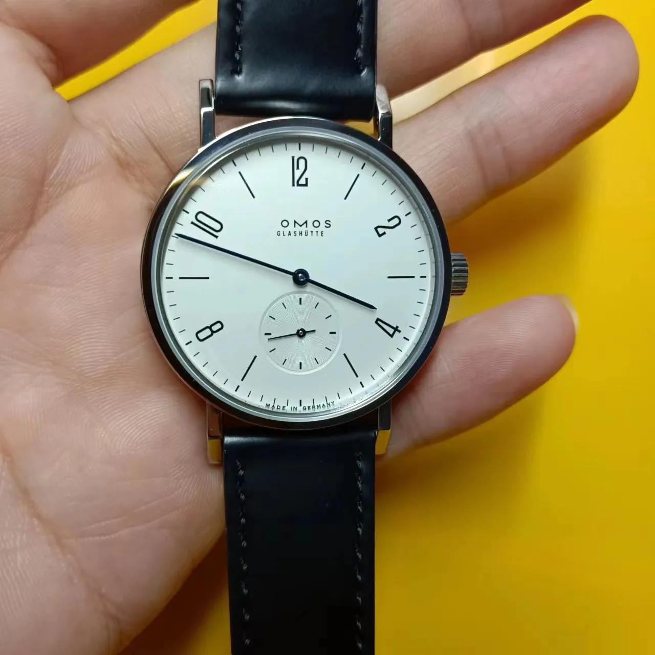 นาฬิกาข้อมือผู้ชายแบบกลไกอัตโน - Omega Watch Constellation บทวิจารณ์และราคา