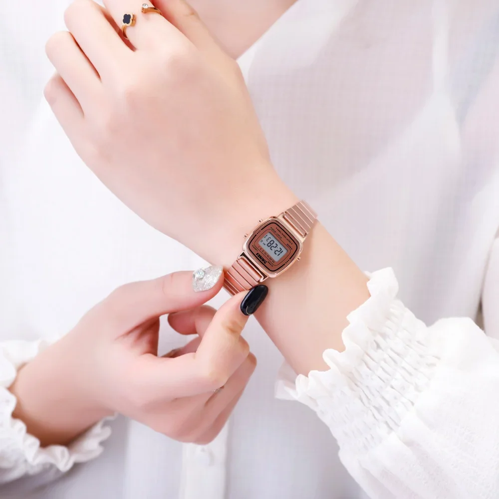 SKMEI 1901 ผู้หญิงแบรนด์หรู 3B - Chronograph Sport Watch บทวิจารณ์และราคา